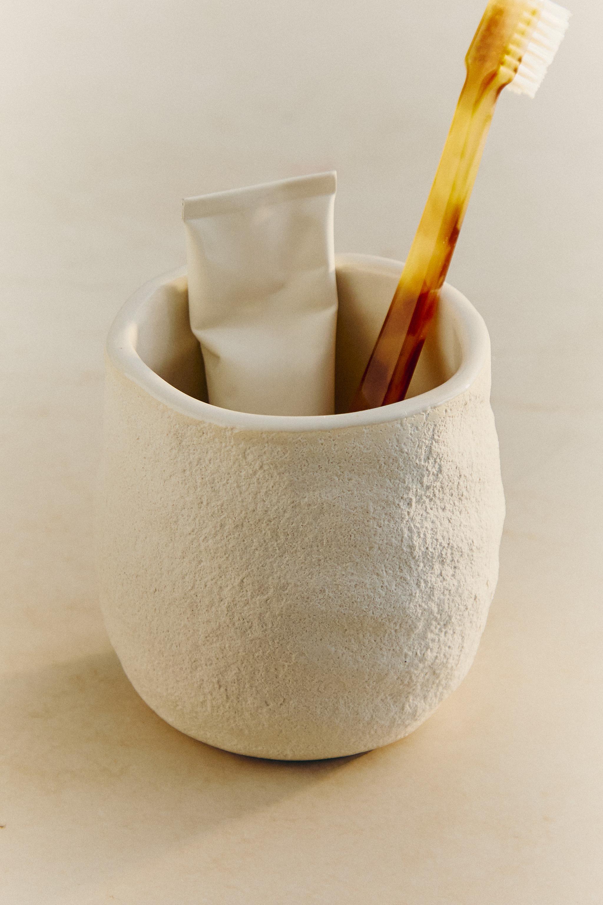 GOBELET PORTE-BROSSE À DENTS CÉRAMIQUE TEXTURÉE